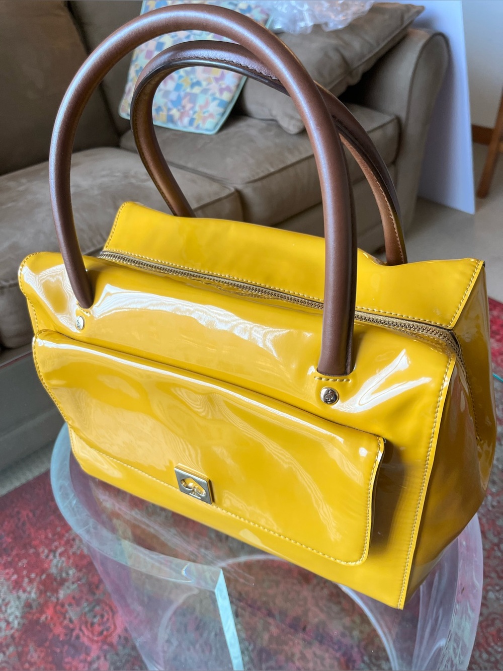 Kate Spade bag.💛 NEVER WORN. Plus BONUS SHAWL.
